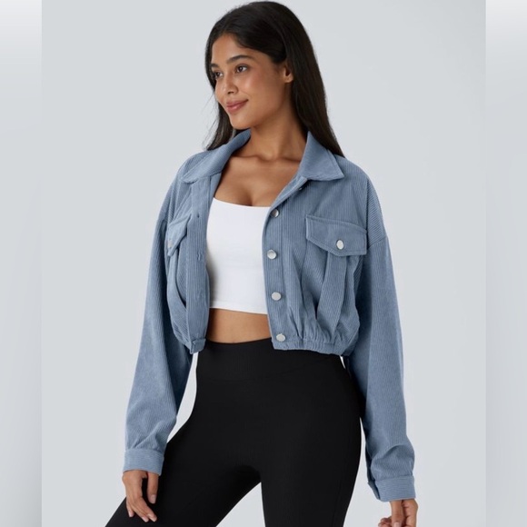 HALARA Jackets & Blazers - NWOT Halara Pocket Cropped Jacket